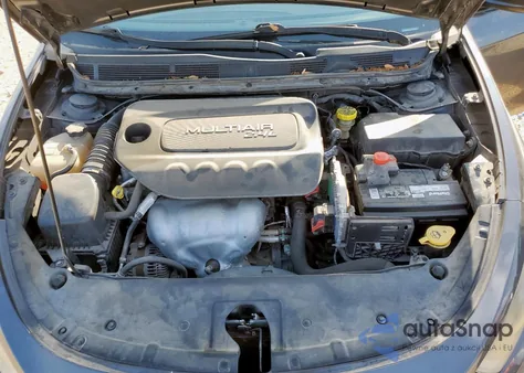 2015 Dodge Dart Sxt z USA, uszkodzony, nr VIN 1C3CDFBB1FD251831